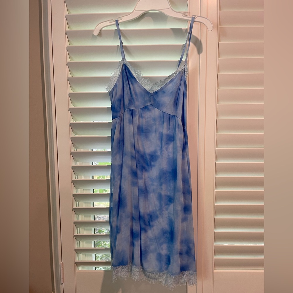 NWT Hollister Blue and White Lace Dress Size Medium